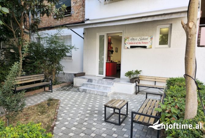 Ambient biznesi me qera 3+1 ne Tirane - 700 Euro
