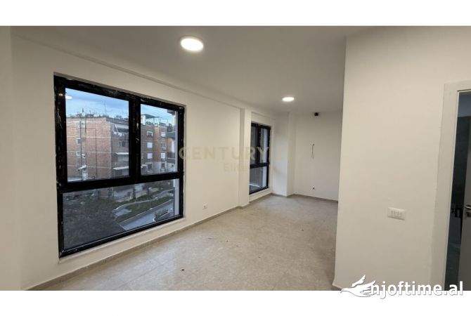 Ambient biznesi me qera 3+1 ne Tirane - 800 Euro