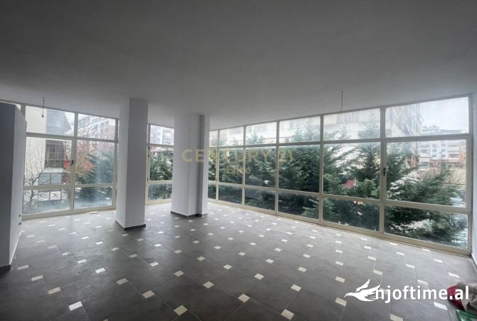 Ambient biznesi me qera 1+1 ne Tirane - 500 Euro