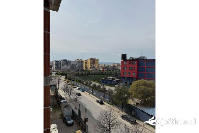 Shtepi ne shitje 3+1 ne Tirane - 240,000 Euro