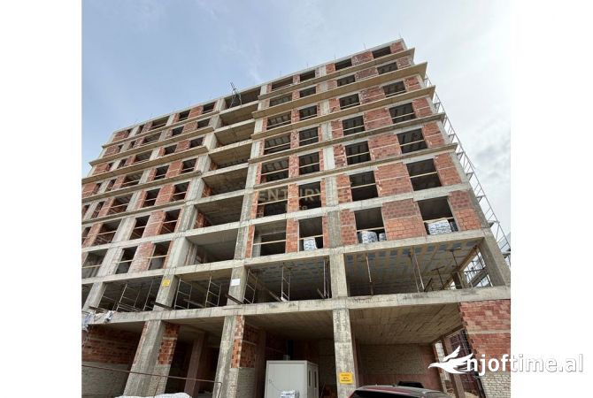 Shtepi ne shitje 3+1 ne Tirane - 240,000 Euro