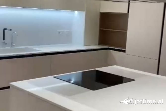 Shtepi ne shitje 2+1 ne Tirane - 250,000 Euro
