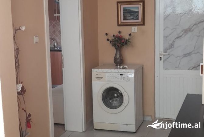 Shtepi me qera 1+1 ne Tirane - 35,000 Leke