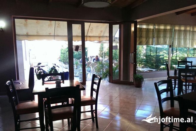 Ambient biznesi me qera 3+1 ne Tirane - 400 Euro