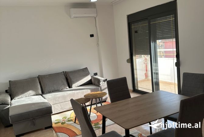 Shtepi me qera 2+1 ne Tirane - 550 Euro