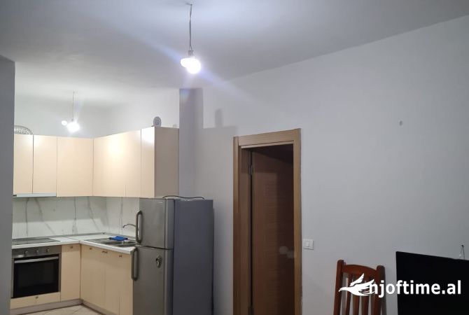 Shtepi me qera 2+1 ne Tirane - 500 Euro