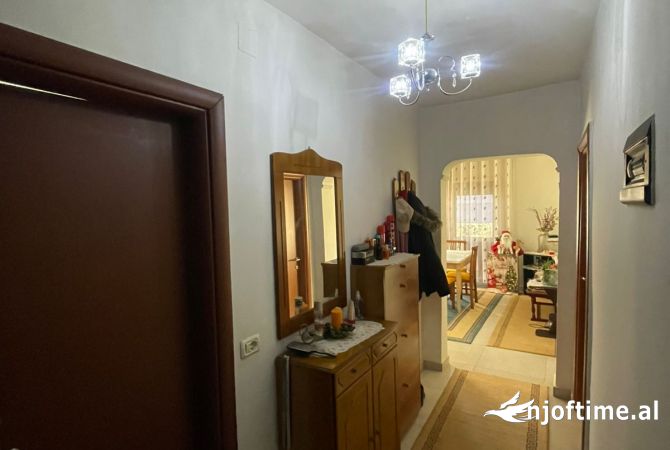 Shtepi ne shitje 2+1 ne Tirane - 160,000 Euro