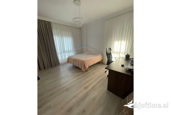 Shtepi ne shitje 2+1 ne Tirane - 155,000 Euro