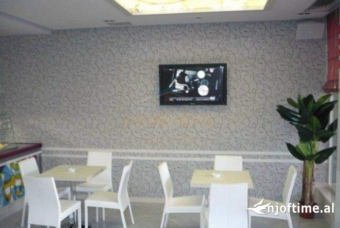 Shitet, Ambjent Biznesi, Pallati me Shigjeta, Tirane