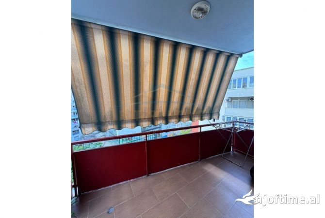 Shtepi me qera 2+1 ne Tirane - 700 Euro