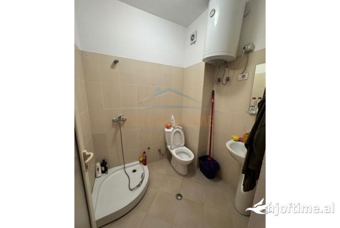Shtepi me qera Apartament ne Tirane, 2+1, Mobilimi E mobiluar, Pagesa 700  Euro.
