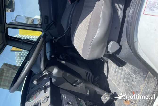 Auto in Vendita  a Kavaja - 35,000 Euro