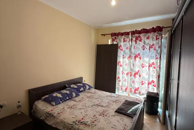 Shtepi me qera 2+1 ne Tirane - 450 Euro