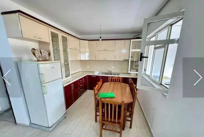 Shtepi me qera 2+1 ne Tirane - 400 Euro