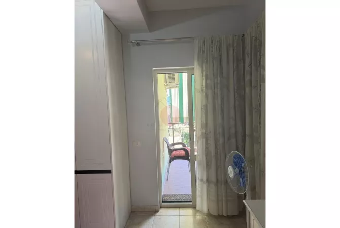 Shtepi me qera 3+1 ne Tirane - 750 Euro