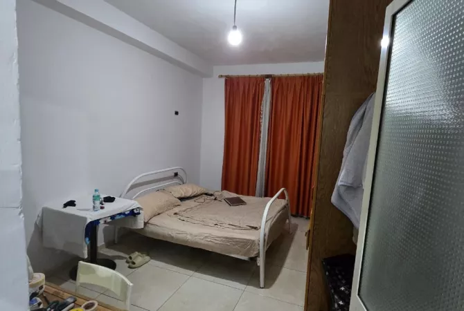 Shtepi ne shitje 2+1 ne Tirane - 105,000 Euro