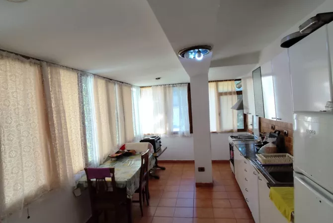 House for Rent 3+1 in Tirana - 1,000 Euro