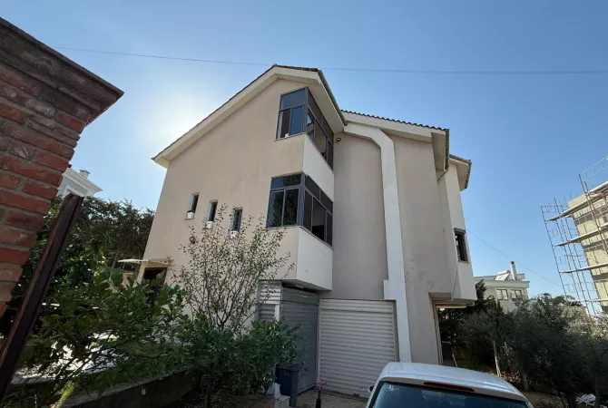 Shtepi ne shitje 4+1 ne Tirane - 550,000 Euro