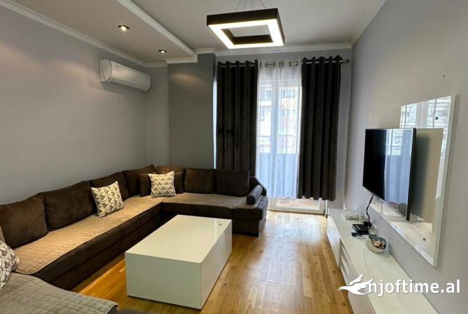 Shtepi me qera 2+1 ne Tirane - 600 Euro