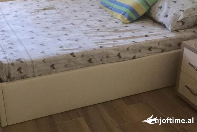Shtepi ne shitje Apartament ne Durres, 1+1, Mobilimi E mobiluar, Pagesa 183,000  Euro.