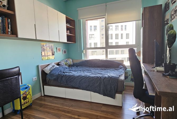 Shtepi ne shitje Apartament ne Tirane, 2+1, Mobilimi E mobiluar, Pagesa 170,000  Euro.