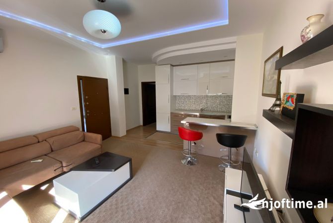 Shtepi me qera 1+1 ne Tirane - 400 Euro