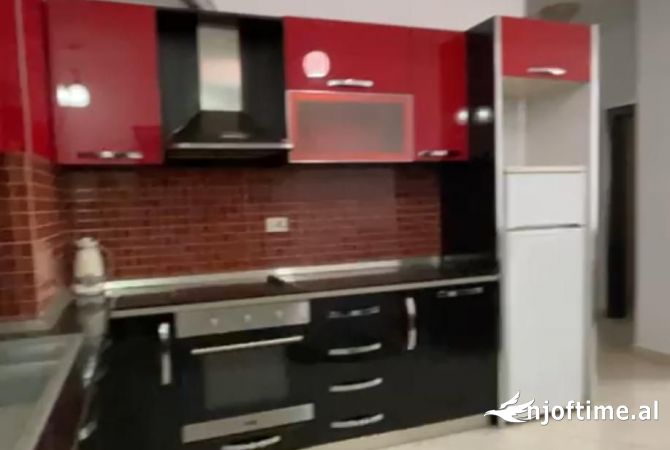 Shtepi me qera 2+1 ne Tirane - 350 Euro