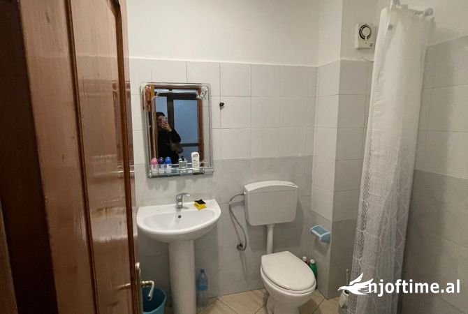 Shtepi me qera 1+1 ne Tirane - 400 Euro