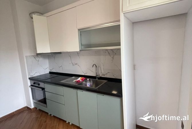 Shtepi me qera Garsoniere ne Tirane - 26,000 Leke
