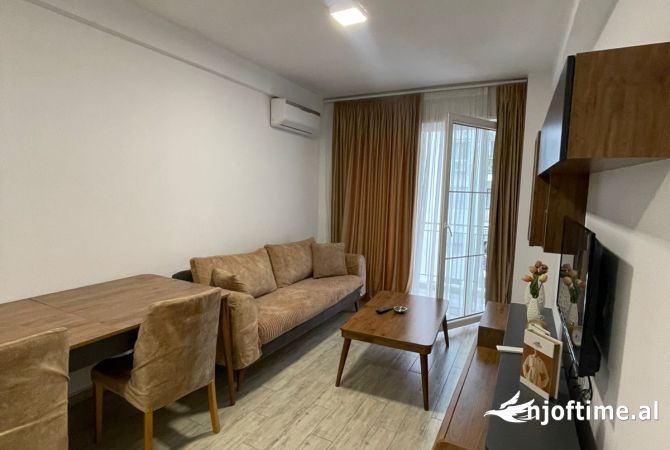 Shtepi me qera 1+1 ne Tirane - 550 Euro