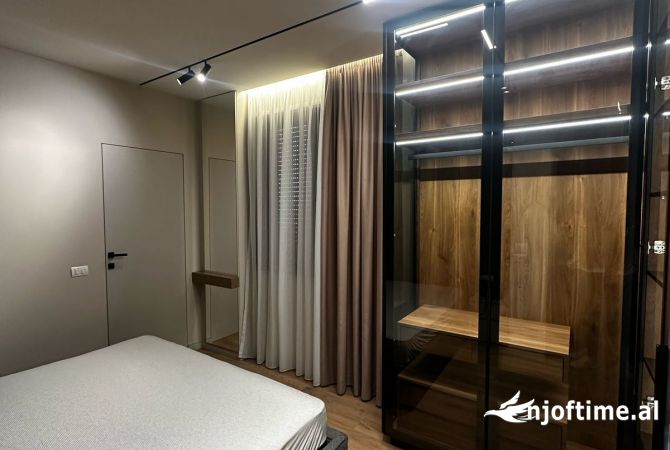 Shtepi me qera 2+1 ne Tirane - 800 Euro