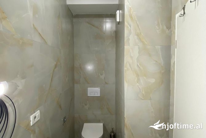 Ambient biznesi me qira ne Ali Demi