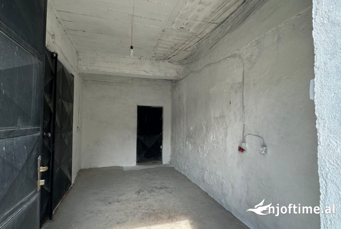 Jepet magazine 2 kate ne Kombinat