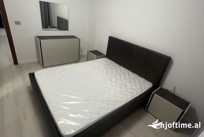 Shtepi me qera 1+1 ne Tirane - 651 Euro