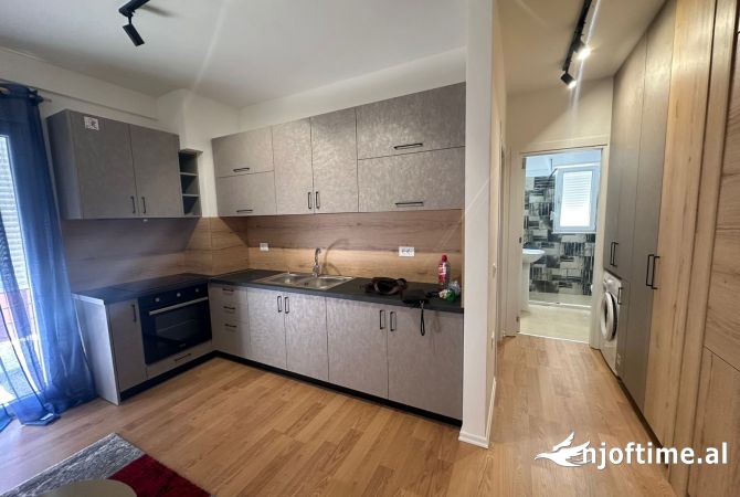 Shtepi me qera 1+1 ne Tirane - 551 Euro