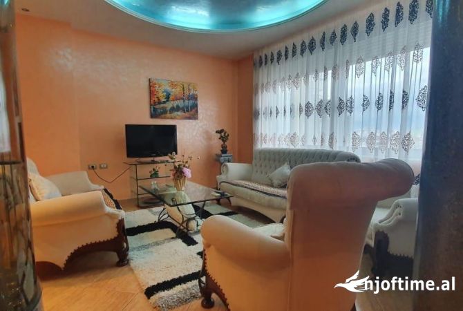 Shtepi me qera 1+1 ne Tirane - 701 Euro