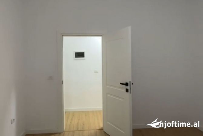 Shtepi ne shitje 1+1 ne Tirane - 127,000 Euro