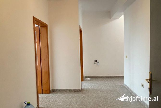 Shtepi ne shitje 2+1 ne Tirane - 120,001 Euro