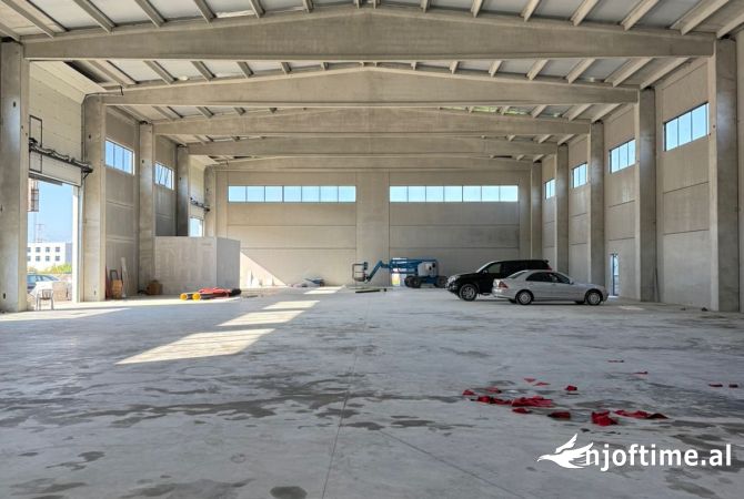 Ambient biznesi me qera 4+1 ne Tirane - 7,501 Euro