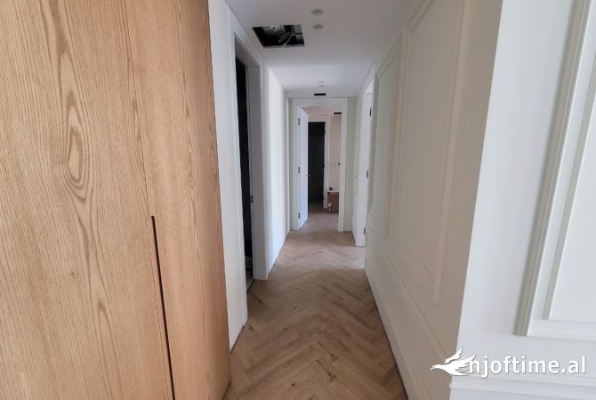 Shtepi me qera Apartament ne Tirane, 2+1, Mobilimi E mobiluar, Pagesa 1,501  Euro.