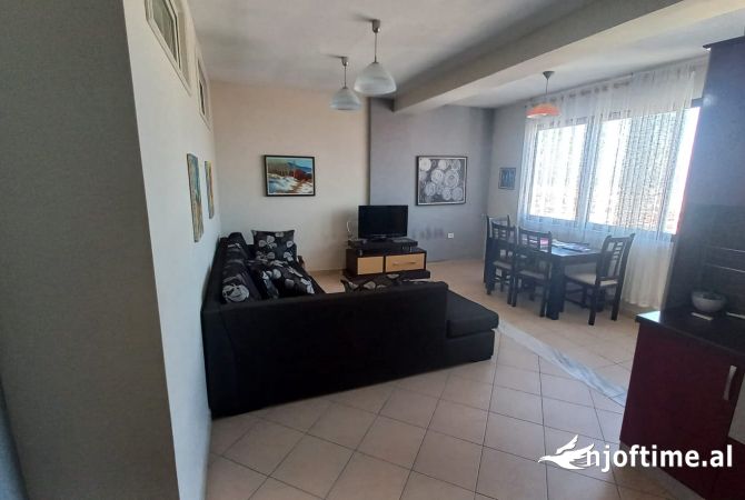 Shtepi ne shitje 2+1 ne Tirane - 107,001 Euro