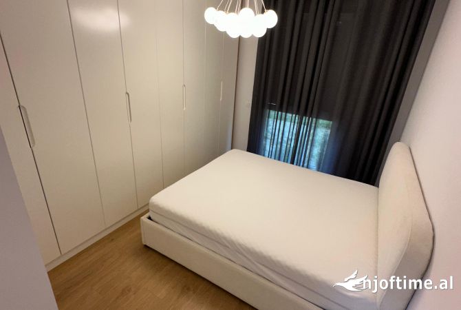 Shtepi ne shitje Apartament ne Tirane, 2+1, Mobilimi E mobiluar, Pagesa 195,001  Euro.