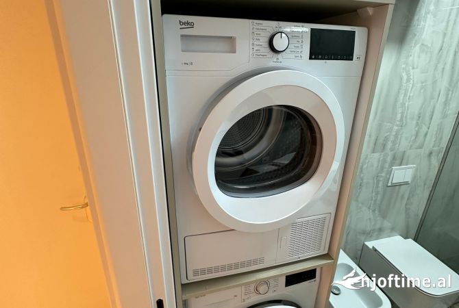 Shtepi ne shitje Apartament ne Tirane, 2+1, Mobilimi E mobiluar, Pagesa 195,001  Euro.