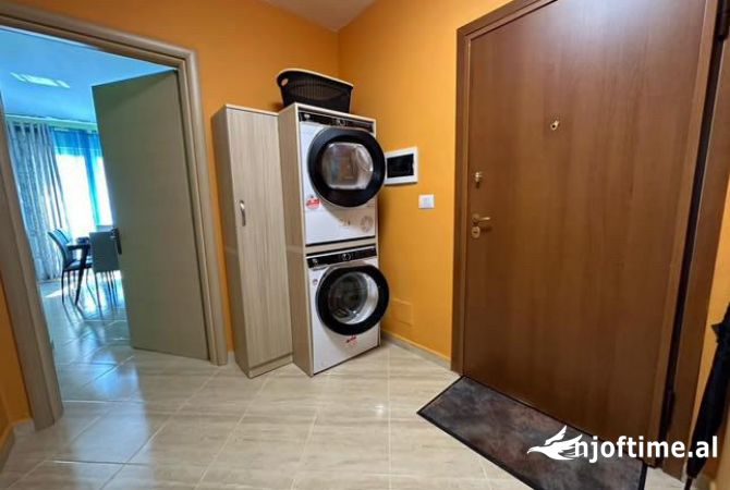 Shtepi me qera Apartament ne Tirane, 2+1, Mobilimi E mobiluar, Pagesa 700  Euro.