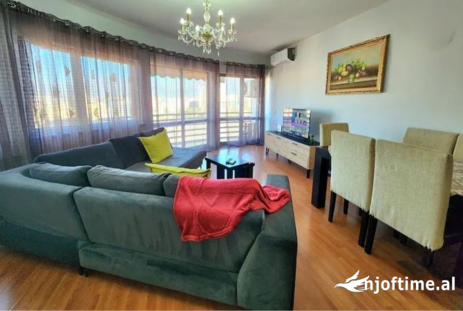 Shtepi ne shitje Apartament ne Tirane, 1+1, Mobilimi E mobiluar, Pagesa 149,990  Euro.