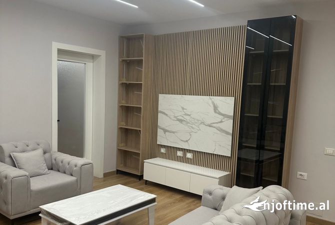 Shtepi ne shitje 2+1 ne Tirane - 180,001 Euro