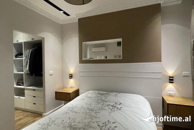 Shtepi me qera Apartament ne Tirane, 2+1, Mobilimi E mobiluar, Pagesa 751  Euro.