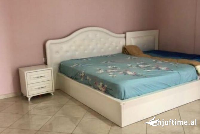 Shtepi me qera Apartament ne Tirane, 2+1, Mobilimi E mobiluar, Pagesa 601  Euro.