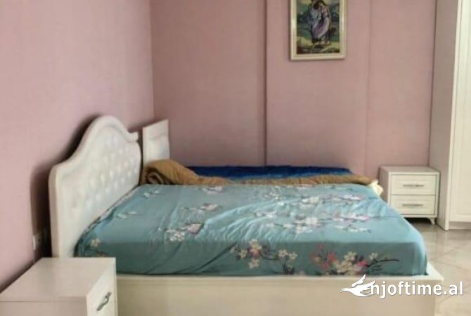 Shtepi me qera Apartament ne Tirane, 2+1, Mobilimi E mobiluar, Pagesa 601  Euro.