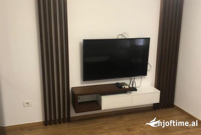 Shtepi ne shitje Apartament ne Tirane, 1+1, Mobilimi E mobiluar, Pagesa 115,001  Euro.
